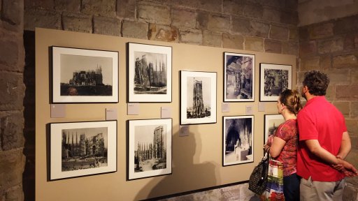 Of particular interest, at the Sagrada Familia Museum, are the drawings, contemporary photographs, liturgical furnishings and the restored original models, as well as replicas of originals and new modern models.