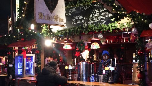 WInter Wonderland's Bavarian Village provides the perfect place to unwind with rustic wooden chalets, outdoor seating, bars, cafes & restaurants. Warm up over a cup of mulled wine, hot chocolate or choose from a range of German beers.