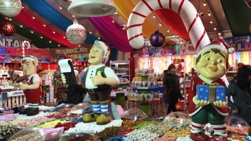 Whether it is a treat for yourself or a gift for someone, you can find plenty of sweet treats around Winter Wonderland. Tasty sweets ranging from home-made fudge and pick and mix sweets to gift wrapped bonbons. Just make sure you bring home some extra for a family treat!