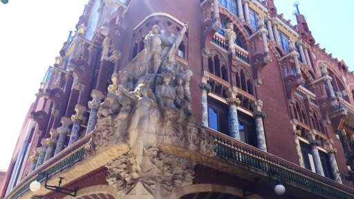 The stunning sculpture that had caught our eye on the corner of the building is a great example of Montaner's use of Catalan symbolism in the building. The sculpture is of St George leading a group of Catalan figures and is based on a Catalan Folksong.