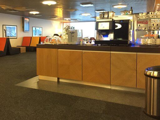 Coffee and pastries in the Tallinn Airport Business Lounge